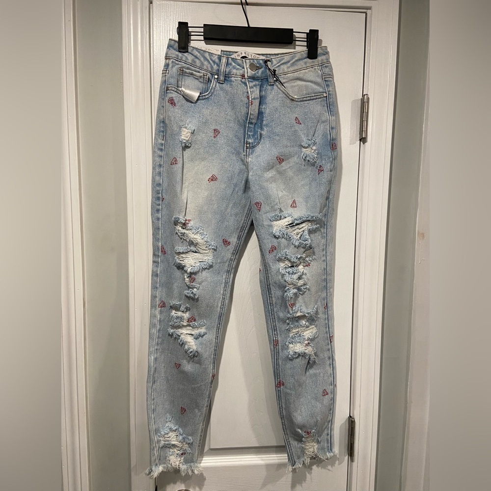 NWT Tinseltown Size 5 Pizza Embroidered Distressed Curvy Hi Rise Skinny Jeans